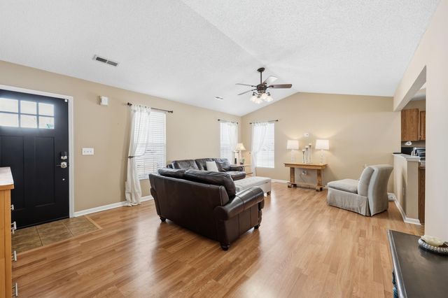 117 Edwards Ln., Longs, SC 29568