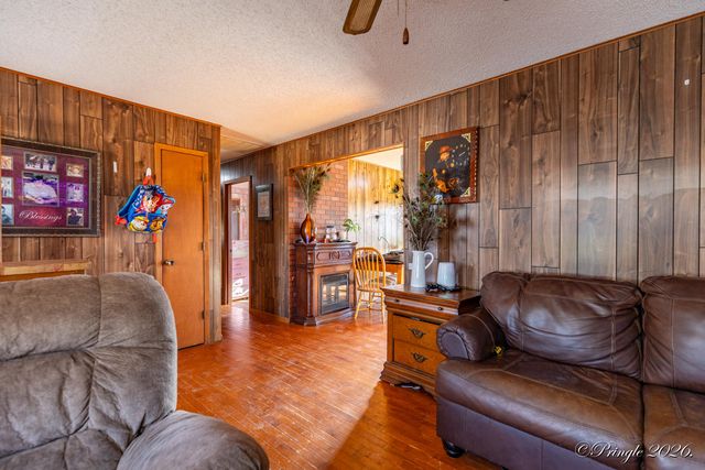 964 County Road 6980, Pottersville, MO 65790