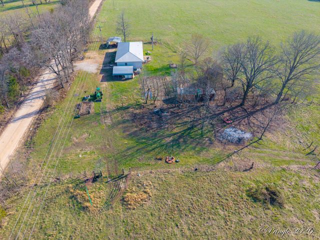 964 County Road 6980, Pottersville, MO 65790