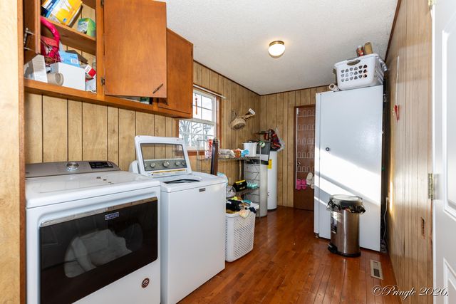 964 County Road 6980, Pottersville, MO 65790