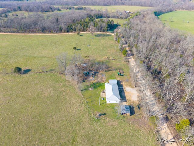 964 County Road 6980, Pottersville, MO 65790
