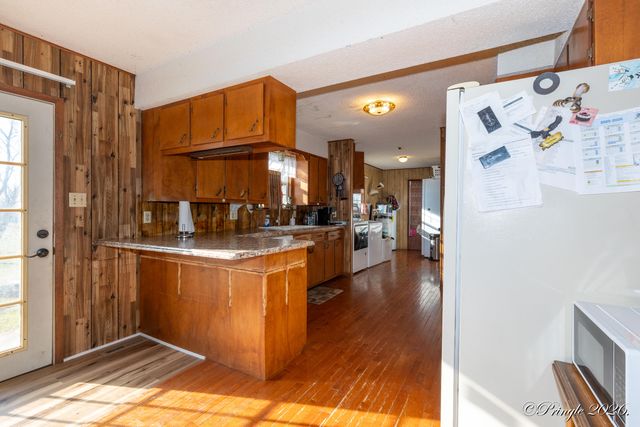 964 County Road 6980, Pottersville, MO 65790