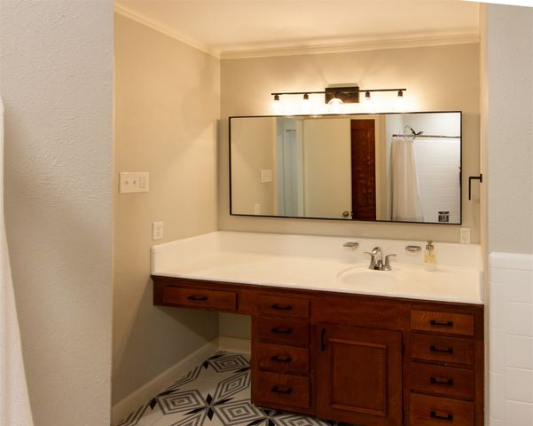 1256 Golden Trophy Drive, Dallas, TX 75232