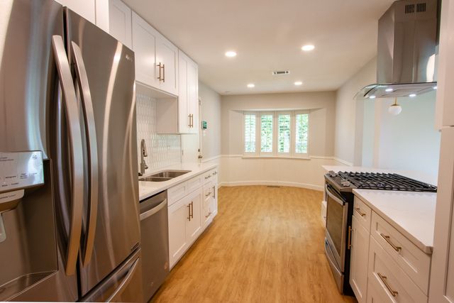 1256 Golden Trophy Drive, Dallas, TX 75232