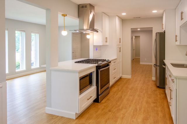 1256 Golden Trophy Drive, Dallas, TX 75232