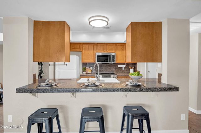 7520 S FOREST Avenue, Tempe, AZ 85283