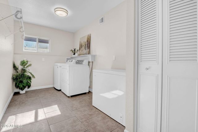 7520 S FOREST Avenue, Tempe, AZ 85283