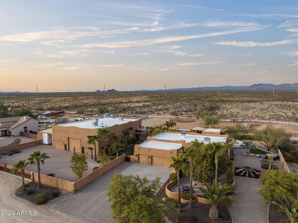 21234 W Caravaggio Lane, Wittmann, AZ 85361 — photo 5