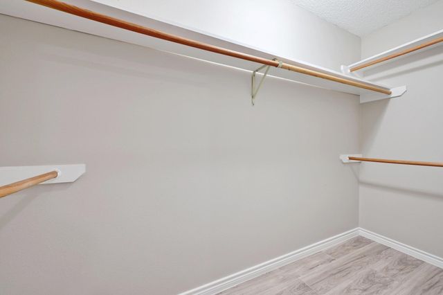 408 Village LN, Buda, TX 78610