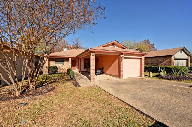 408 Village LN, Buda, TX 78610