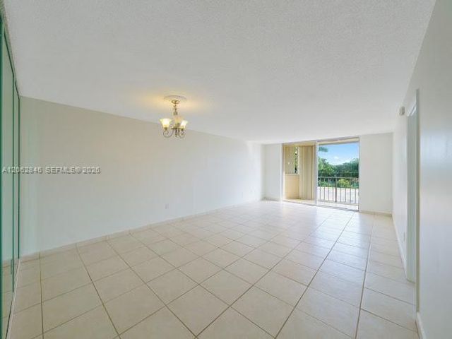 7921 Byron Avenue 404, Miami Beach, FL 33141
