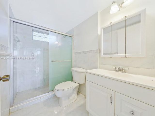 7921 Byron Avenue 404, Miami Beach, FL 33141