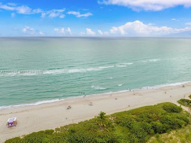 7921 Byron Avenue 404, Miami Beach, FL 33141