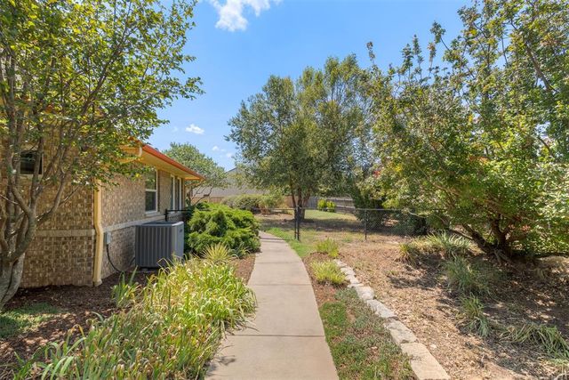4606 Pikeys Trail, Tuttle, OK 73089