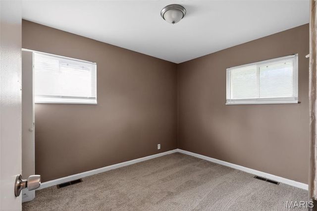 143 Grampian Road, St Louis, MO 63137