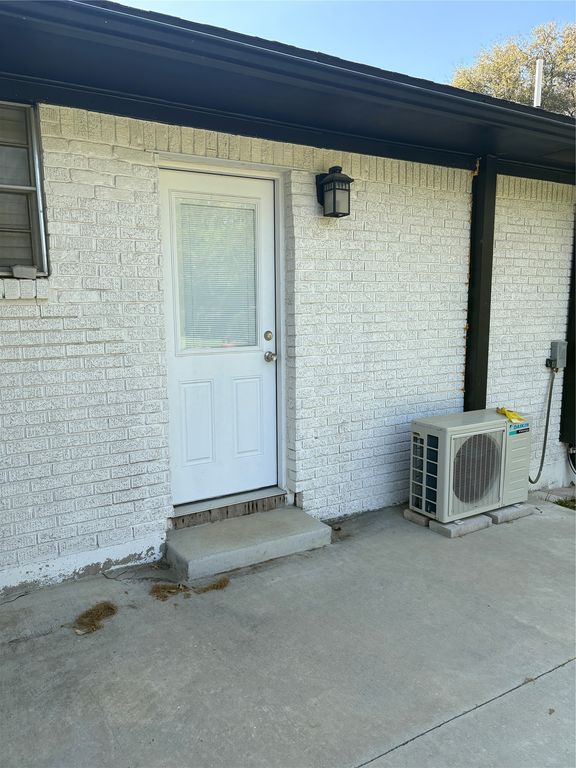 818 Thomas Street, Denton, TX 76201