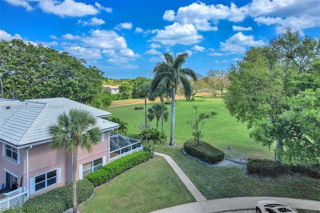 1947 Stratford Way, West Palm Beach, FL 33409