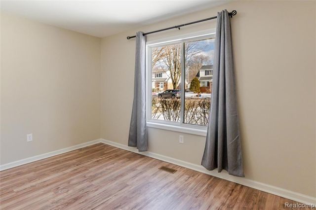 256 Crocker Boulevard, Mount Clemens, MI 48043