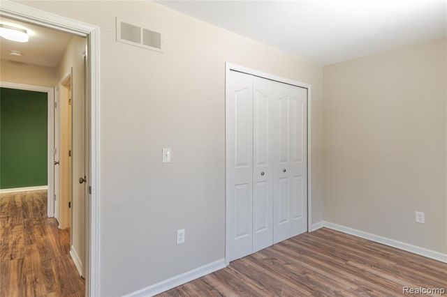 256 Crocker Boulevard, Mount Clemens, MI 48043