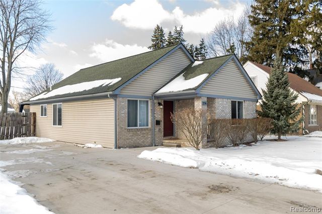 256 Crocker Boulevard, Mount Clemens, MI 48043