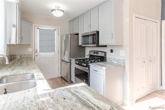 256 Crocker Boulevard, Mount Clemens, MI 48043