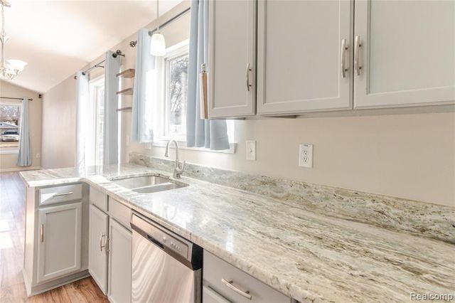 256 Crocker Boulevard, Mount Clemens, MI 48043