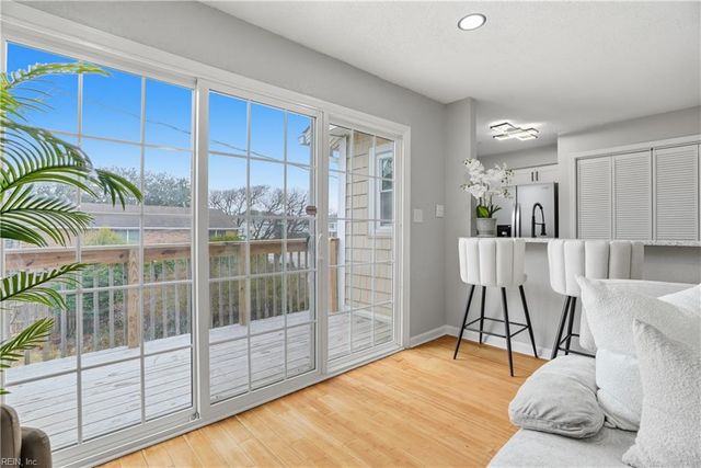 1634 E Ocean View Ave Apt 2E, Norfolk, VA 23503