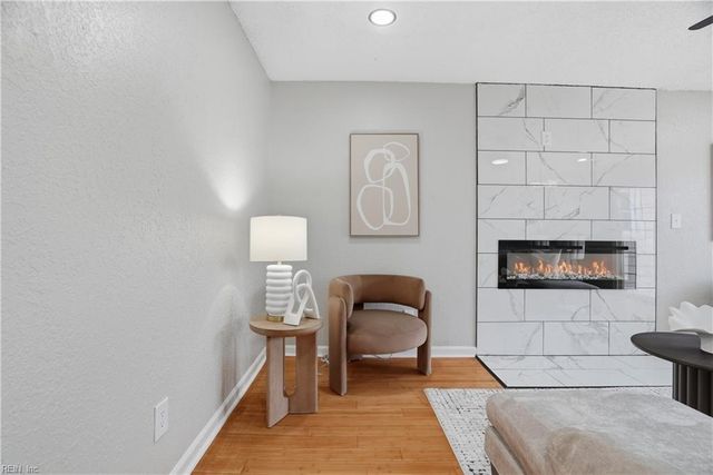 1634 E Ocean View Ave Apt 2E, Norfolk, VA 23503