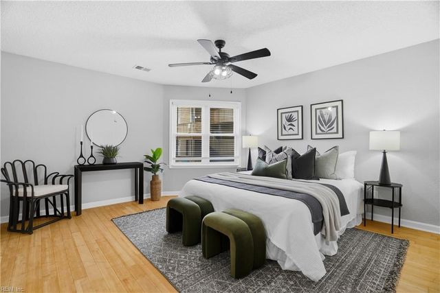1634 E Ocean View Ave Apt 2E, Norfolk, VA 23503