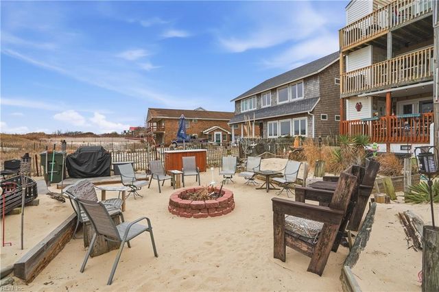 1634 E Ocean View Ave Apt 2E, Norfolk, VA 23503
