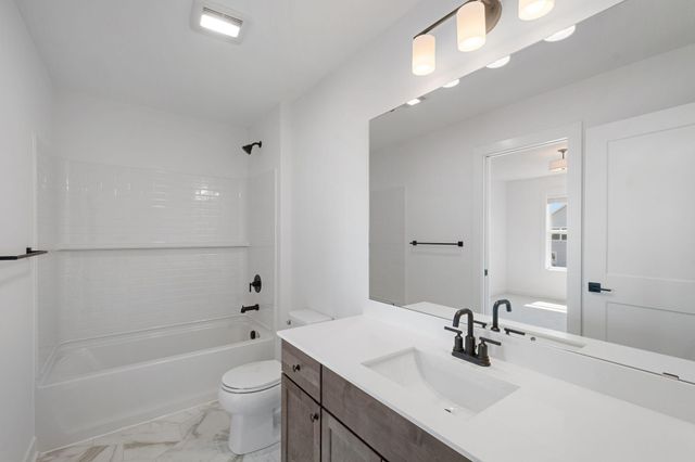 1277 Bispen Street, Hudson, WI 54016