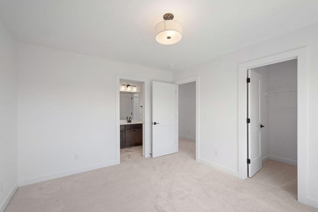 1277 Bispen Street, Hudson, WI 54016