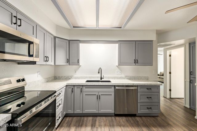 520 S GREENFIELD Road 34, Mesa, AZ 85206