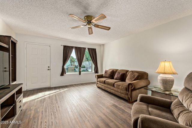 520 S GREENFIELD Road 34, Mesa, AZ 85206