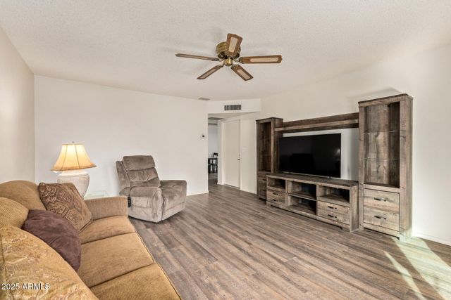 520 S GREENFIELD Road 34, Mesa, AZ 85206