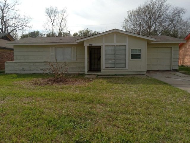 9306 St Lo Road, Houston, TX 77033