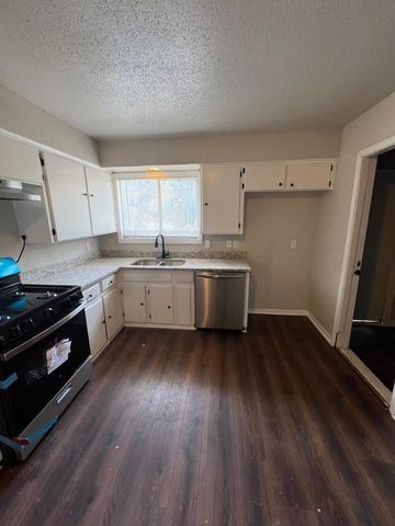 9306 St Lo Road, Houston, TX 77033