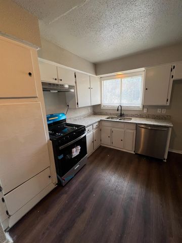 9306 St Lo Road, Houston, TX 77033
