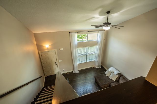 4705 E Merced Street, Des Moines, IA 50317