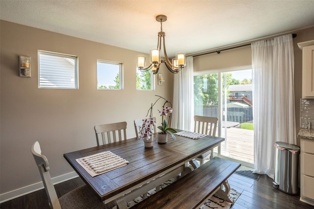 4705 E Merced Street, Des Moines, IA 50317