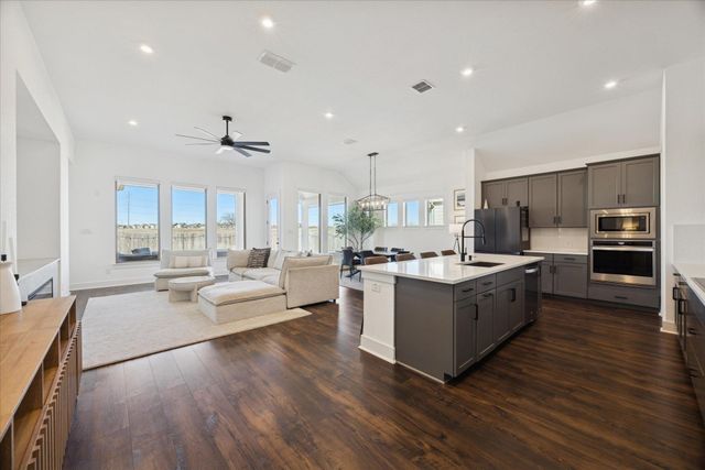 310 Westfield ST, Hutto, TX 78634