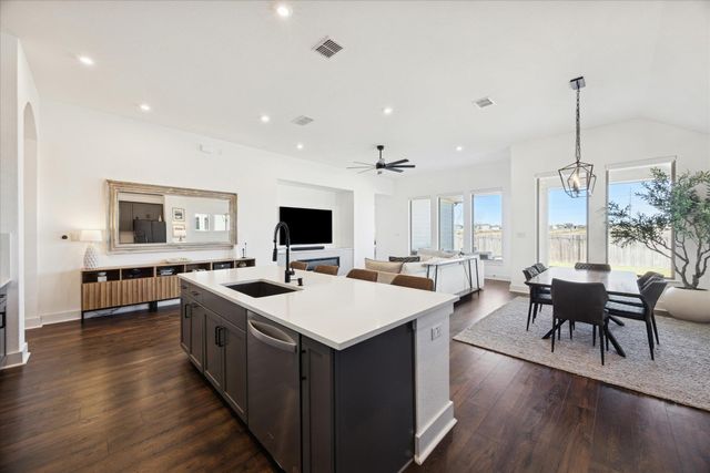 310 Westfield ST, Hutto, TX 78634