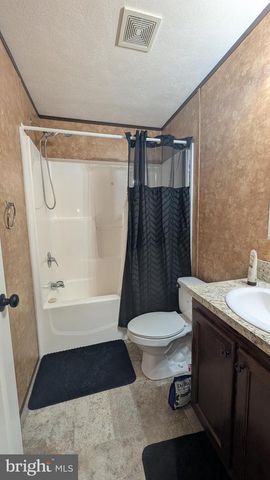 46 MOLLIE DR, Ephrata, PA 17522