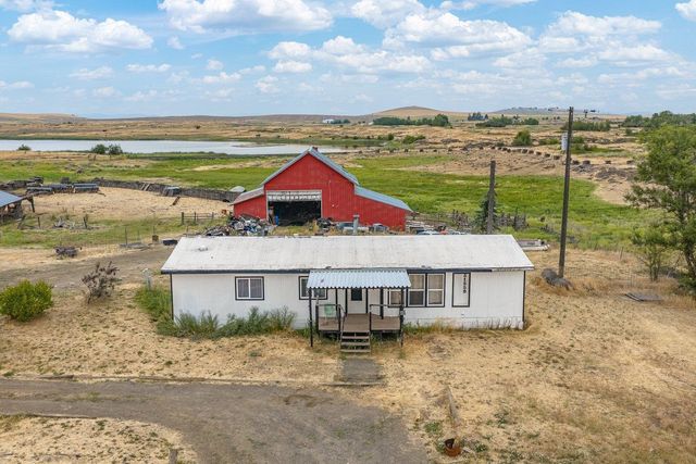 51859 SR 2 E, Reardan, WA 99029