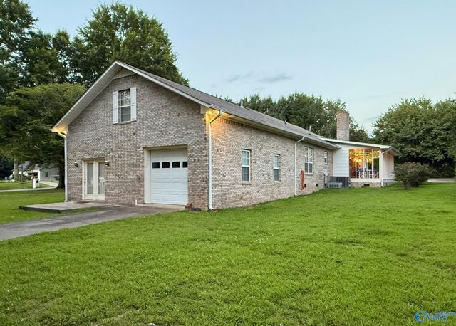 920 Wolf Creek Road, Albertville, AL 35951
