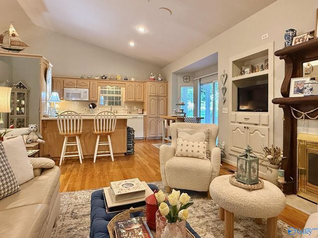 920 Wolf Creek Road, Albertville, AL 35951
