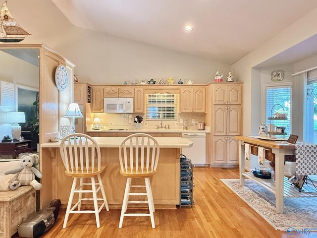 920 Wolf Creek Road, Albertville, AL 35951