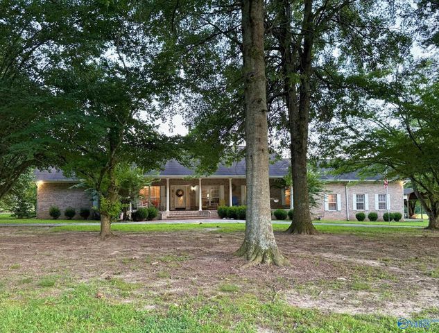 920 Wolf Creek Road, Albertville, AL 35951