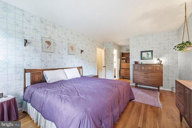 8402 MARGO RD, Lanham, MD 20706