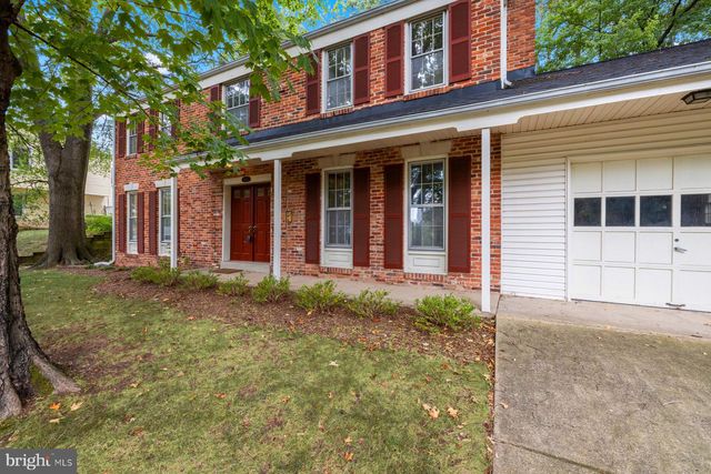8402 MARGO RD, Lanham, MD 20706